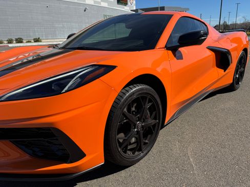 Used 2022 Chevrolet Corvette Stingray Preferred Cpe w/ Z51 Performance Package image 2