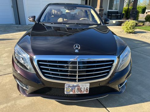 Used 2014 Mercedes-Benz S 550 Sedan image 2