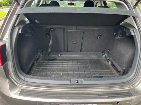 Used 2015 Volkswagen e-Golf Limited Edition FWD image 5
