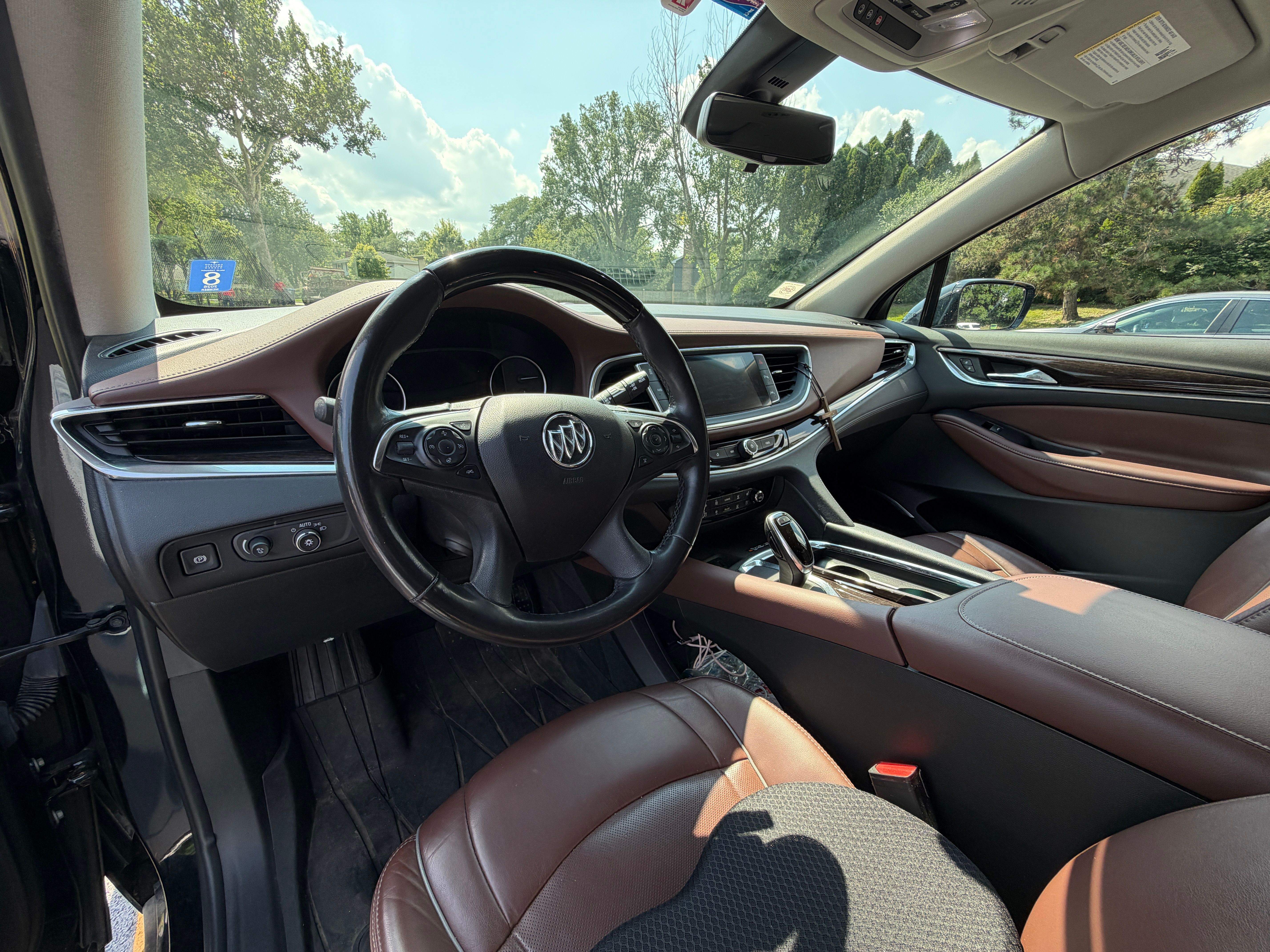 Used 2018 Buick Enclave Avenir w/ Avenir Technology Package AWD/4WD image 14