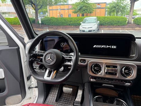 Used 2025 Mercedes-Benz G 63 AMG 4MATIC image 22