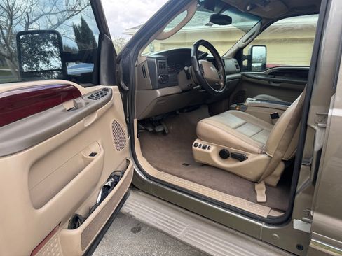 Used 2003 Ford Excursion Limited image 16