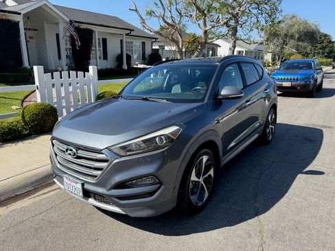 Used 2017 Hyundai Tucson Limited w/ Limited Ultimate Package 03 image 1