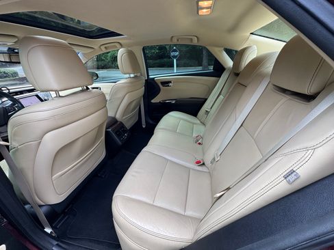 Used 2013 Toyota Avalon Limited FWD image 12