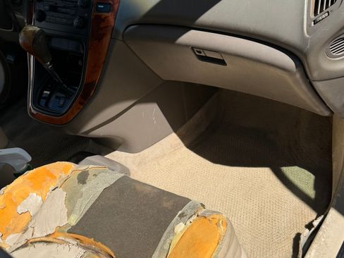 Used 2001 Lexus RX 300 image 21