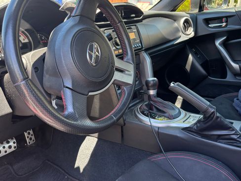 Used 2013 Scion FR-S RWD image 12