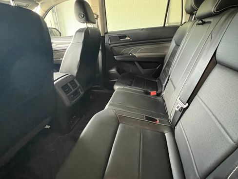 Used 2022 Volkswagen Atlas SE w/ Panoramic Sunroof Package FWD image 22