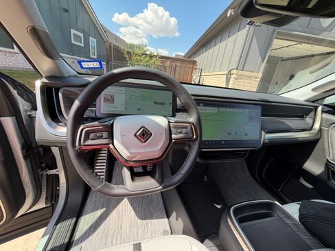 Used 2023 Rivian R1S Adventure Quad AWD/4WD image 6
