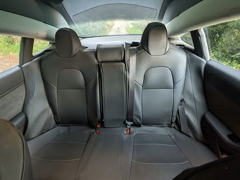 Used 2018 Tesla Model 3 Long Range image 10