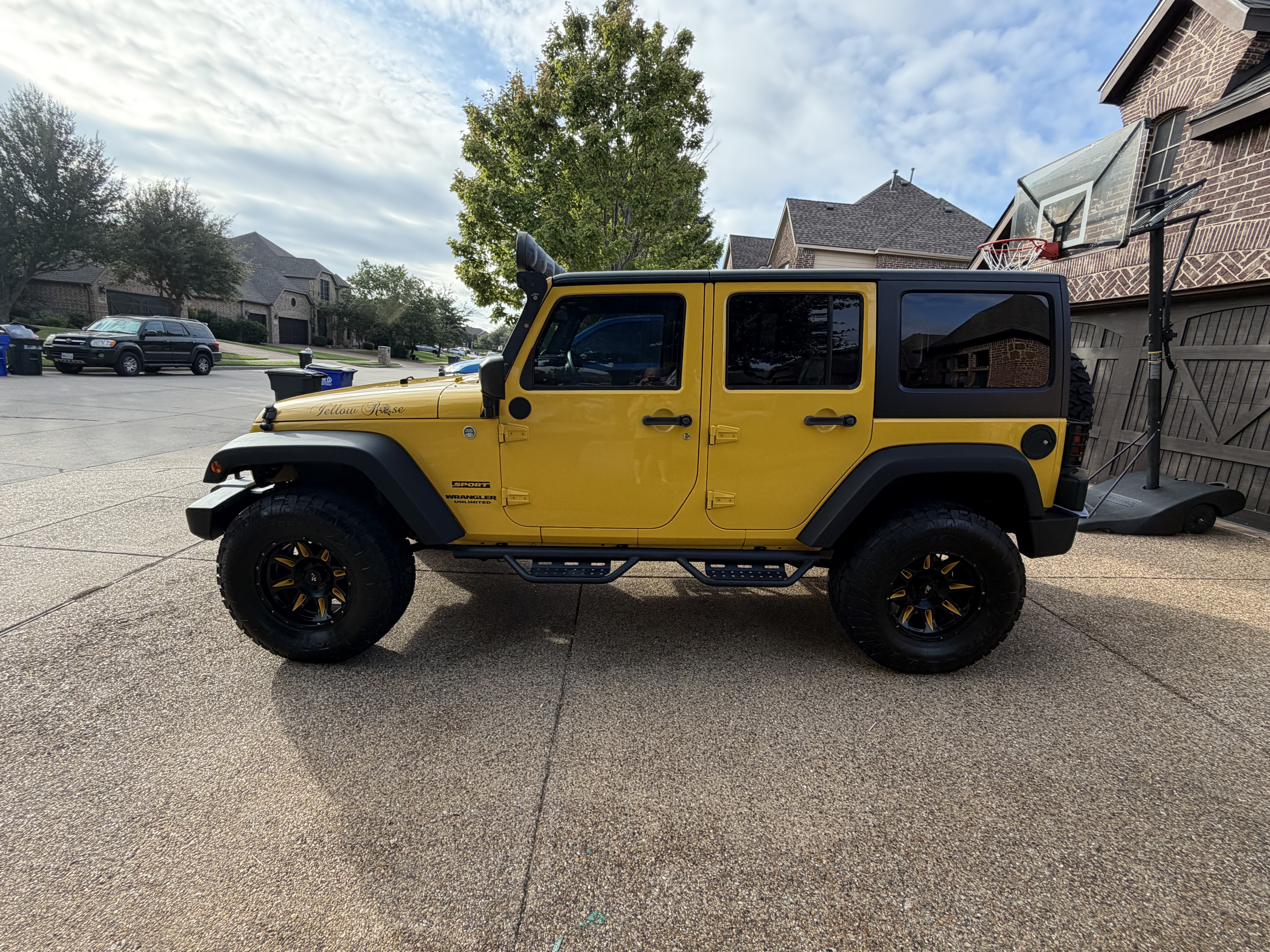 Used 2015 Jeep Wrangler Unlimited Sport w/ Quick Order Package 24S AWD/4WD image 6