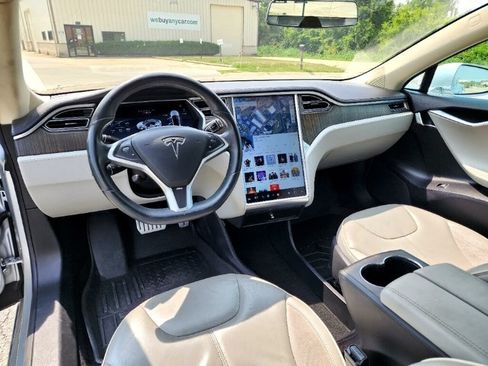 Used 2013 Tesla Model S Performance image 17
