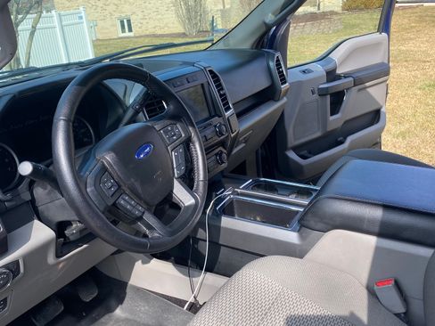 Used 2016 Ford F150 XLT w/ Equipment Group 301A Mid image 10