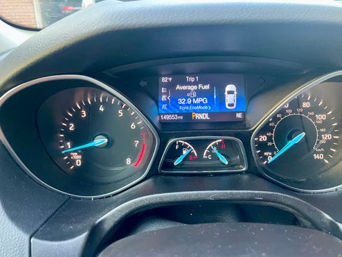 Used 2015 Ford Focus SE FWD image 12