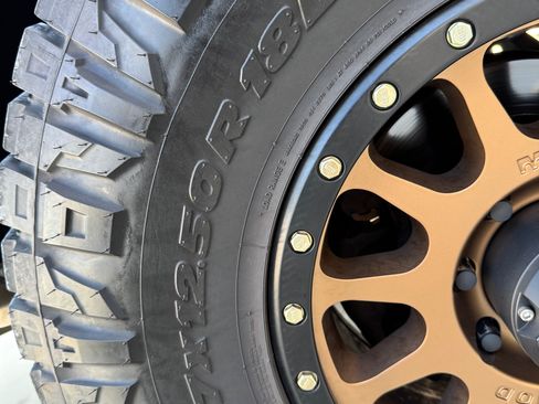 Used 2012 Ford F250 King Ranch w/ King Ranch w/Chrome Pkg image 19