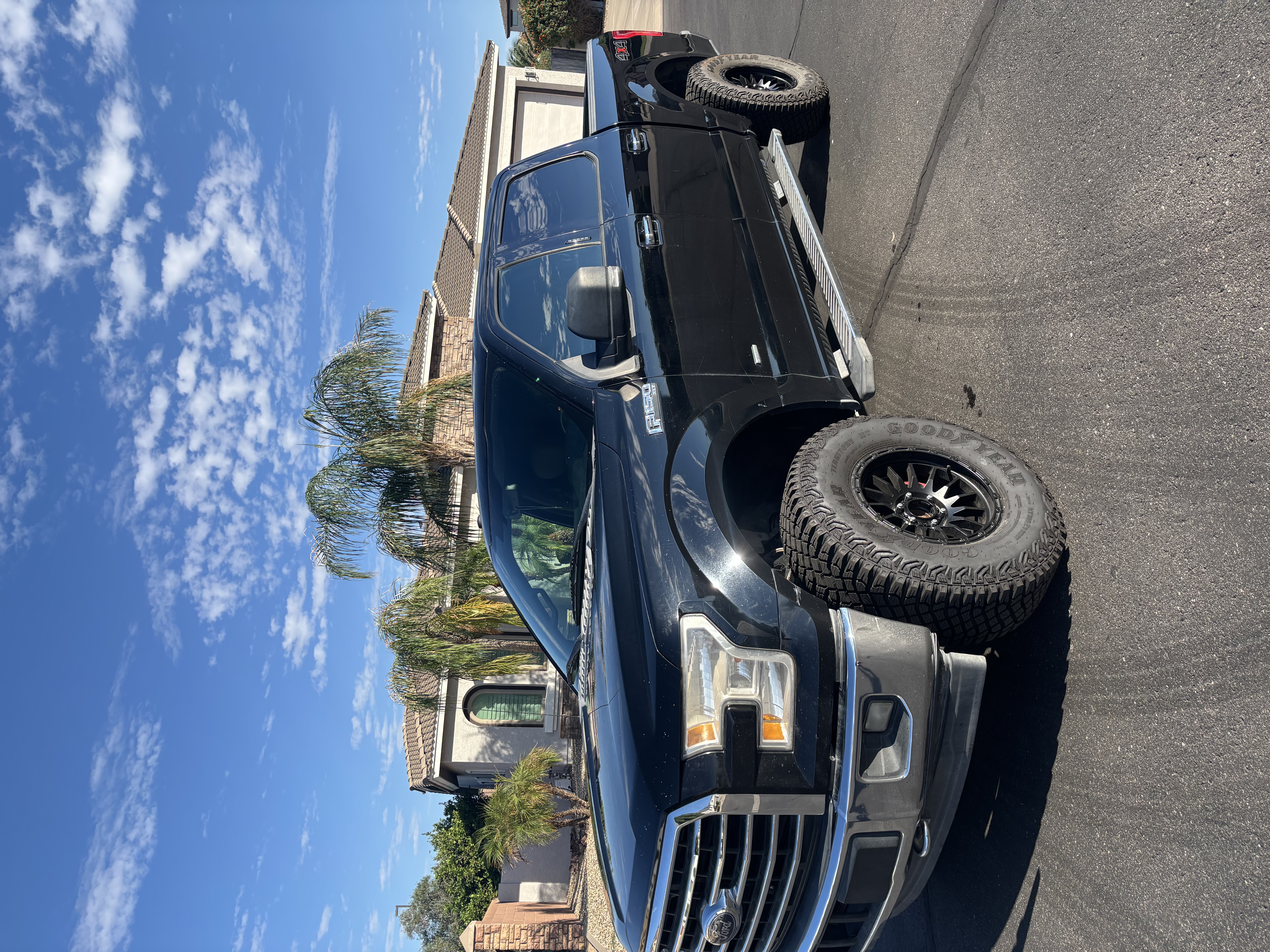 Used 2017 Ford F150 XLT AWD/4WD image 2