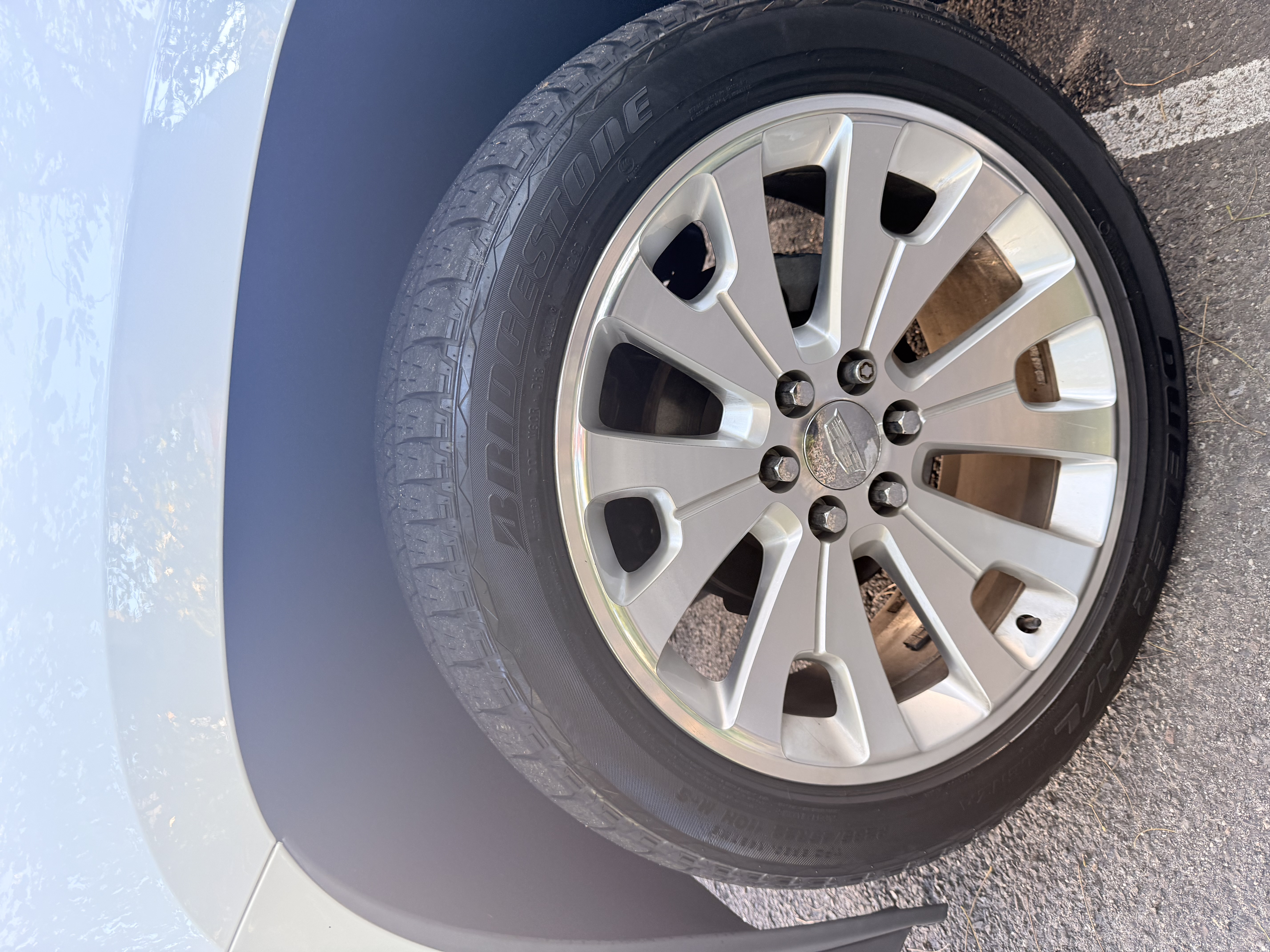 Used 2017 Cadillac Escalade Luxury AWD/4WD image 12