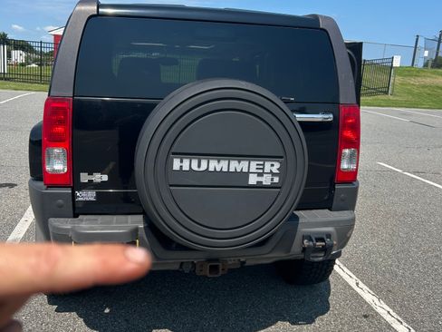 Used 2007 HUMMER H3 AWD/4WD image 13