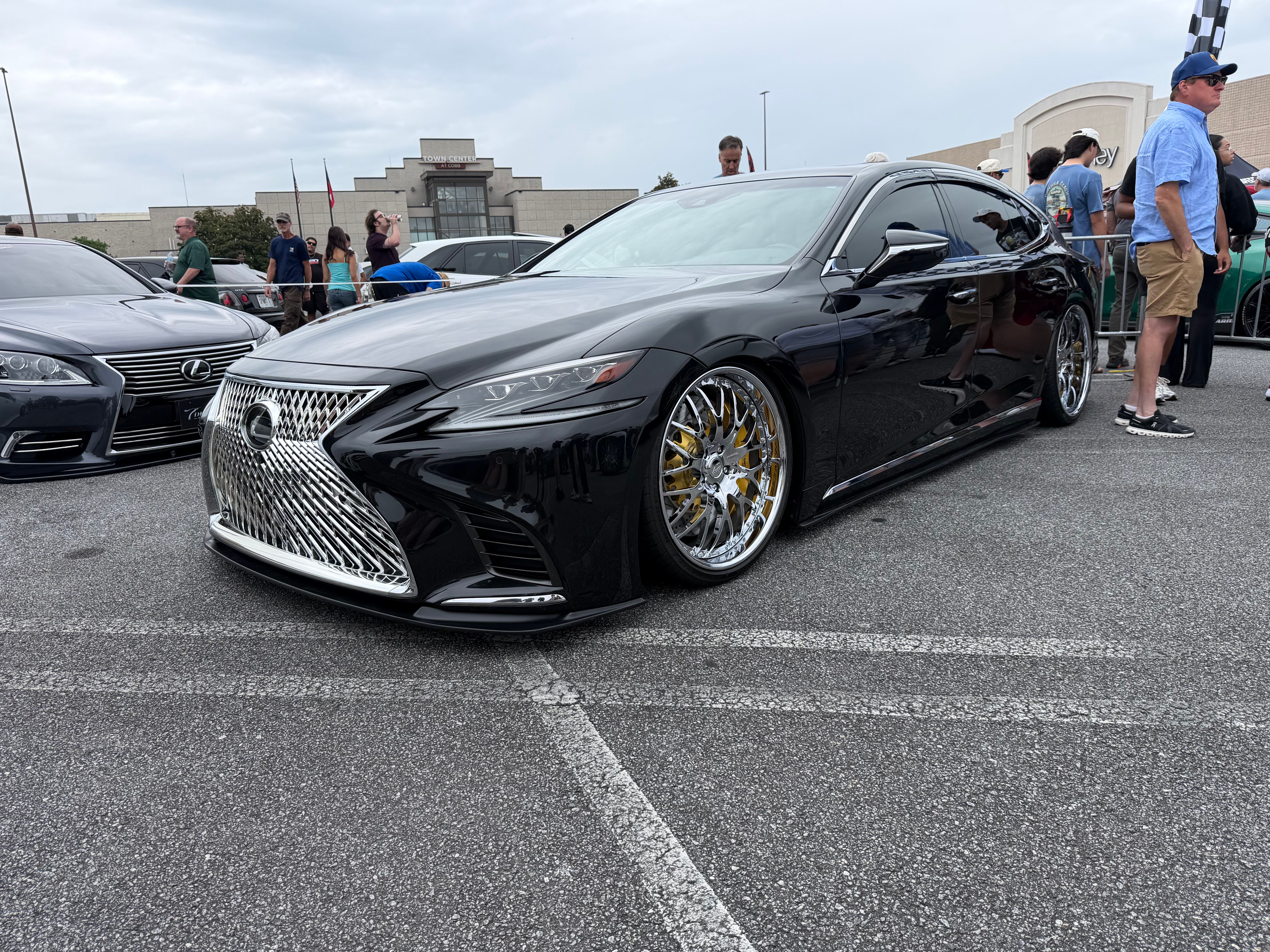Used 2018 Lexus LS 500 w/ Interior Upgrade Package RWD image 21