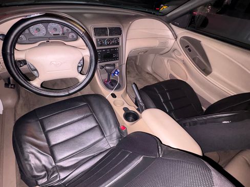 Used 2001 Ford Mustang GT image 11