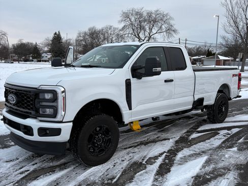Used 2024 Ford F250 XL w/ STX Appearance Package image 12