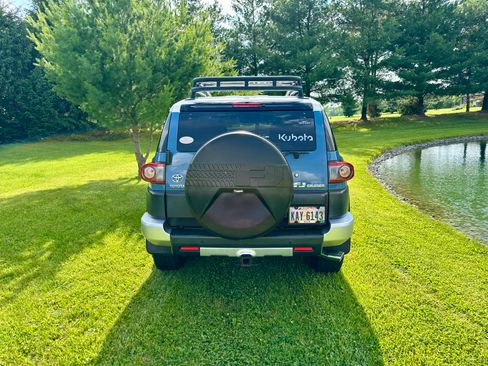 Used 2013 Toyota FJ Cruiser 4WD w/ Upgrade Pkg image 8