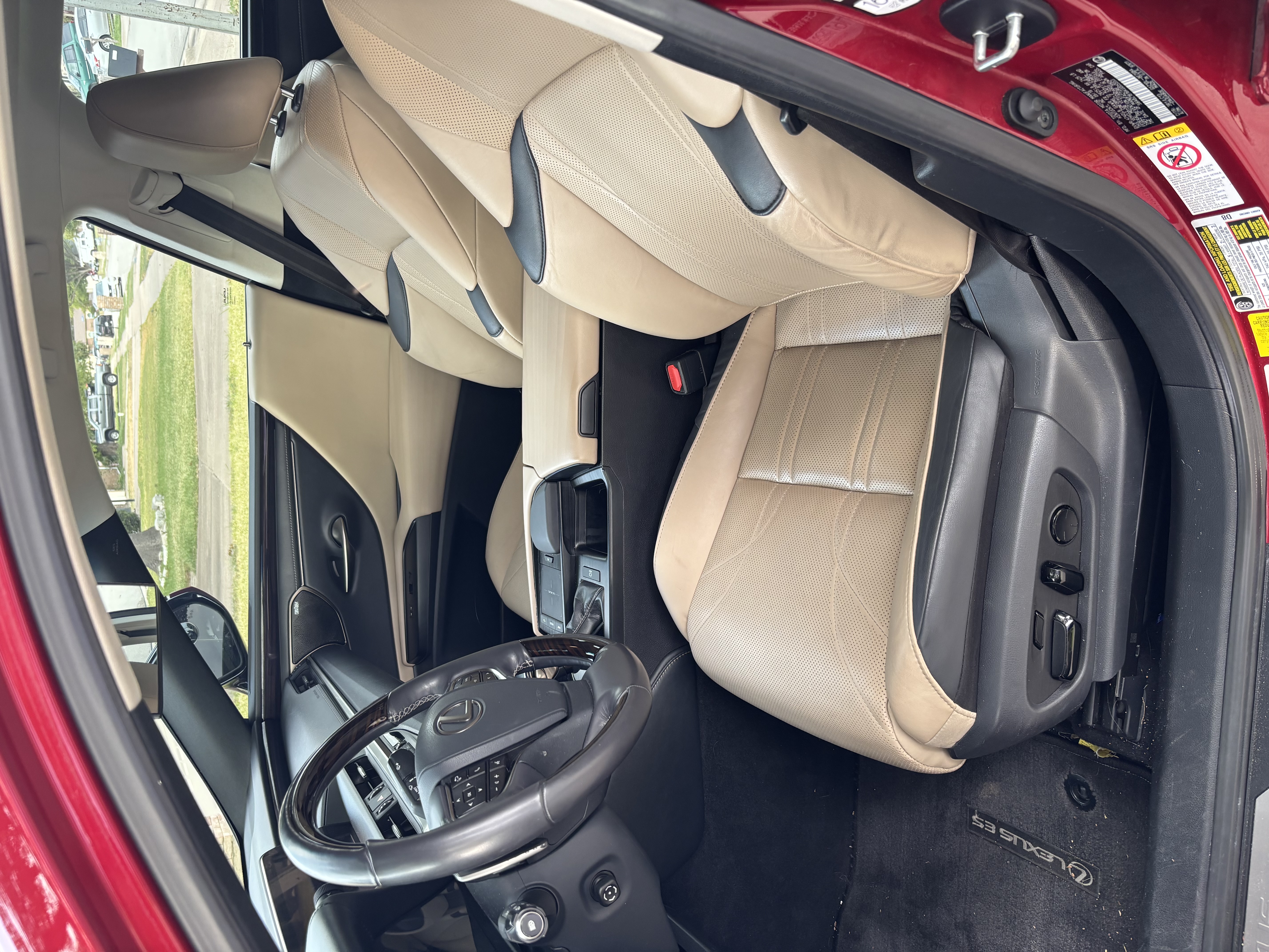 Used 2019 Lexus ES 350 Ultra Luxury w/ Accessory Package 2 FWD image 11