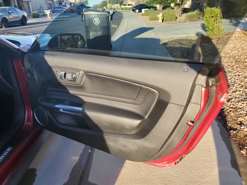 Used 2019 Ford Mustang Premium image 19