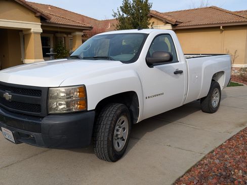 Used 2007 Chevrolet Silverado 1500 W/T image 1