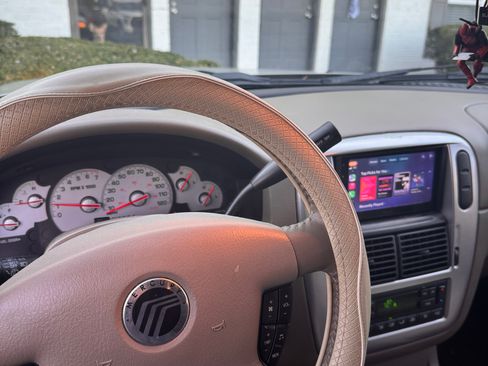 Used 2005 Mercury Mountaineer Premier image 17