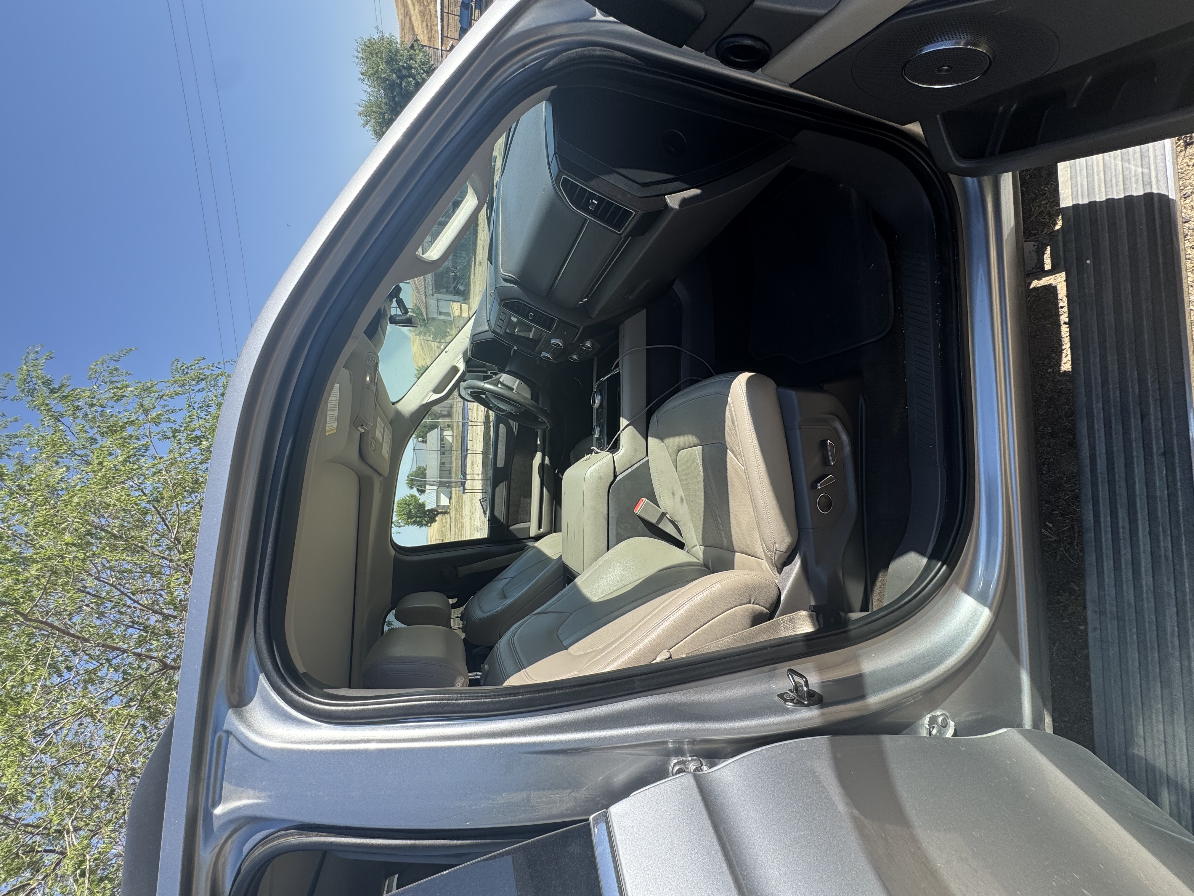 Used 2021 Ford Expedition Max Limited AWD/4WD image 9