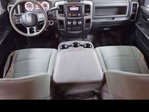 Used 2018 RAM 2500 Tradesman w/ Chrome Appearance Group RWD image 10