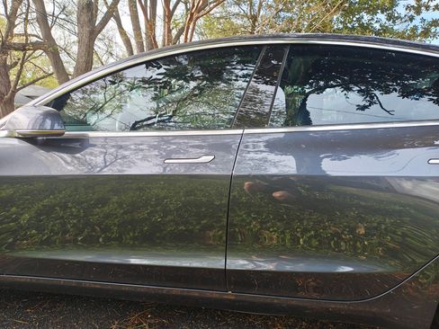 Used 2018 Tesla Model 3 Long Range image 10