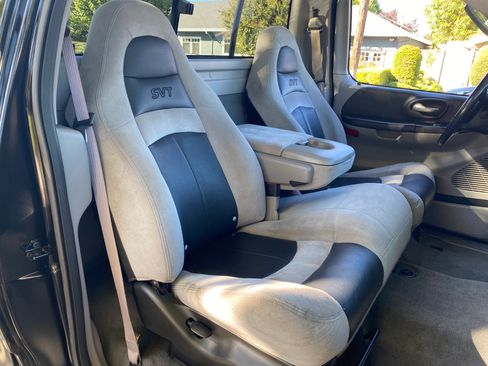 Used 2004 Ford F150 Lightning image 23