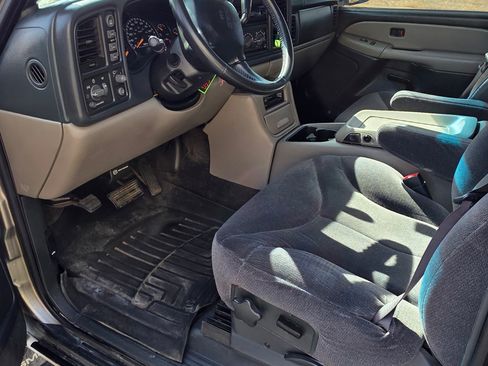 Used 2002 GMC Yukon XL SLE image 19