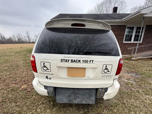 Used 2003 Dodge Grand Caravan Sport image 10
