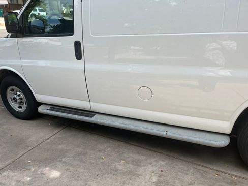 Used 2014 GMC Savana 2500 image 14