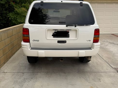 Used 1998 Jeep Grand Cherokee Laredo image 2