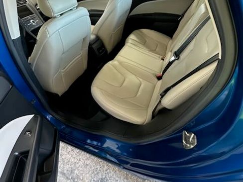 Used 2017 Ford Fusion Titanium image 18