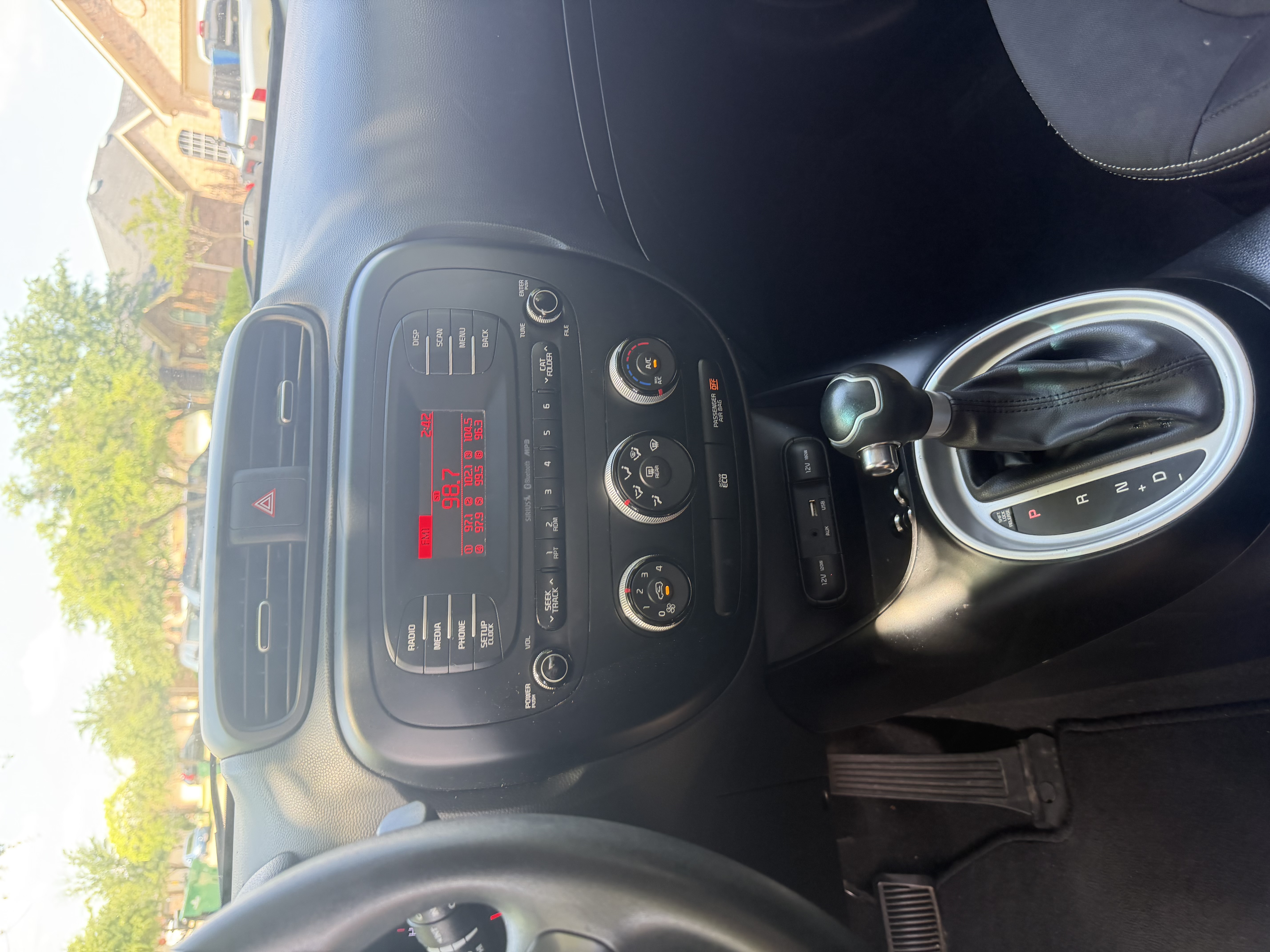 Used 2016 Kia Soul FWD image 6
