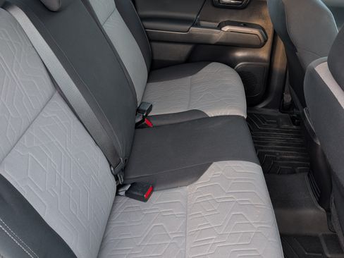 Used 2023 Toyota Tacoma TRD Off-Road image 17