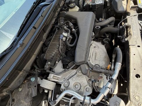 Used 2018 Nissan Rogue SV FWD image 28