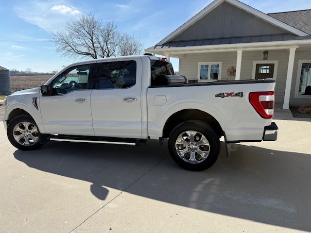 Used 2021 Ford F150 Lariat AWD/4WD image 2