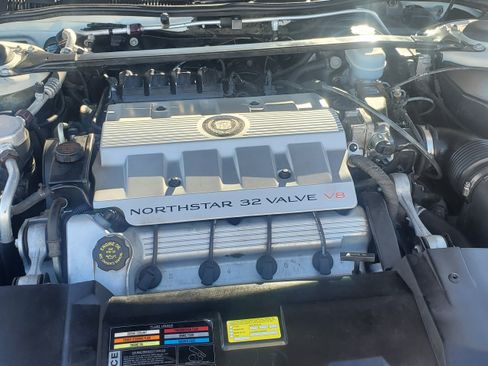 Used 1997 Cadillac Seville STS image 6