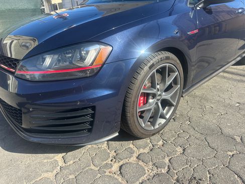 Used 2017 Volkswagen GTI Sport FWD image 11
