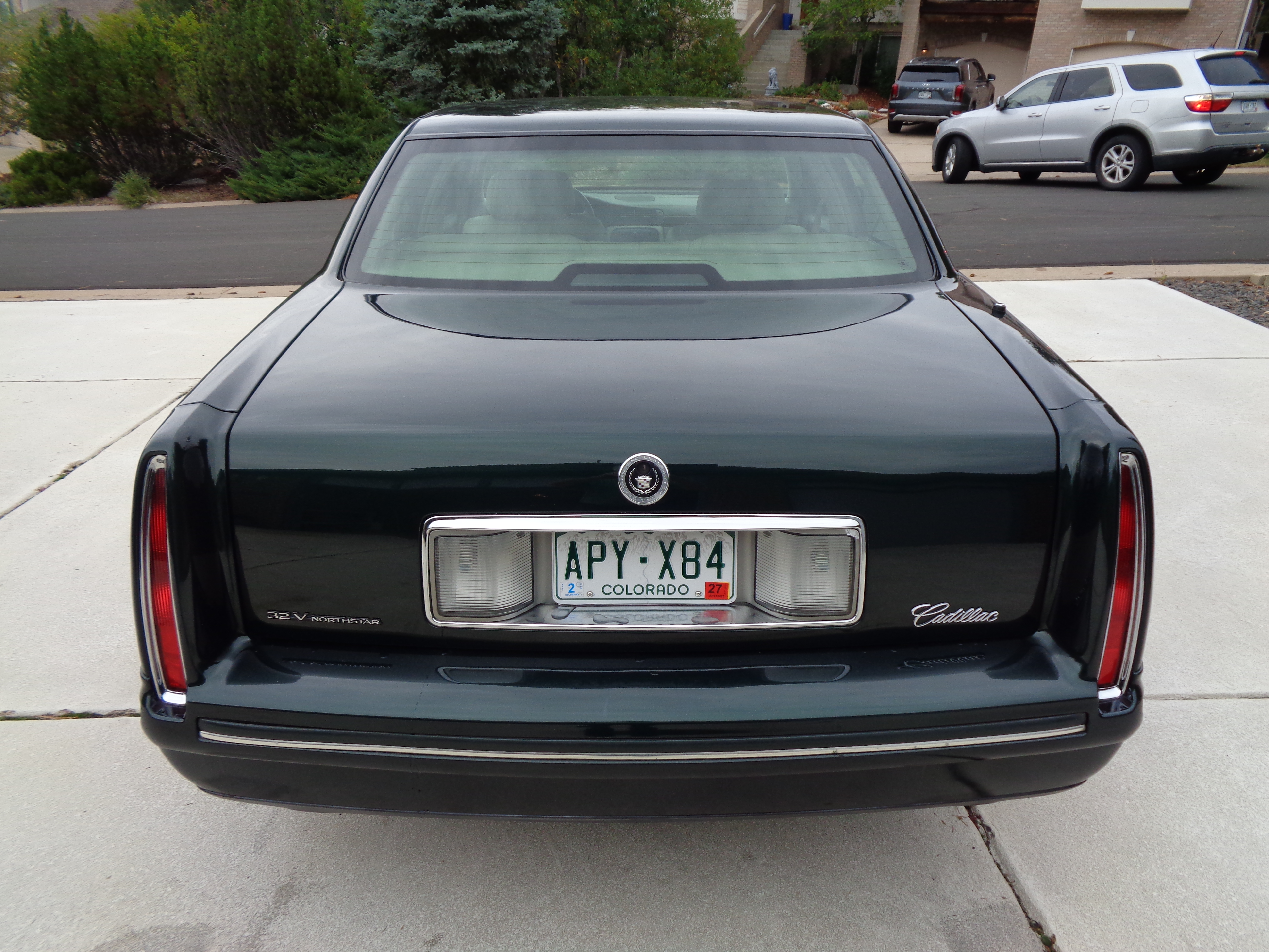 Used 1999 Cadillac De Ville Concours FWD image 8