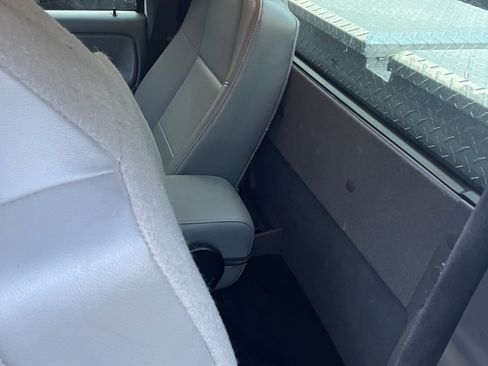 Used 2006 Ford Ranger XL image 12