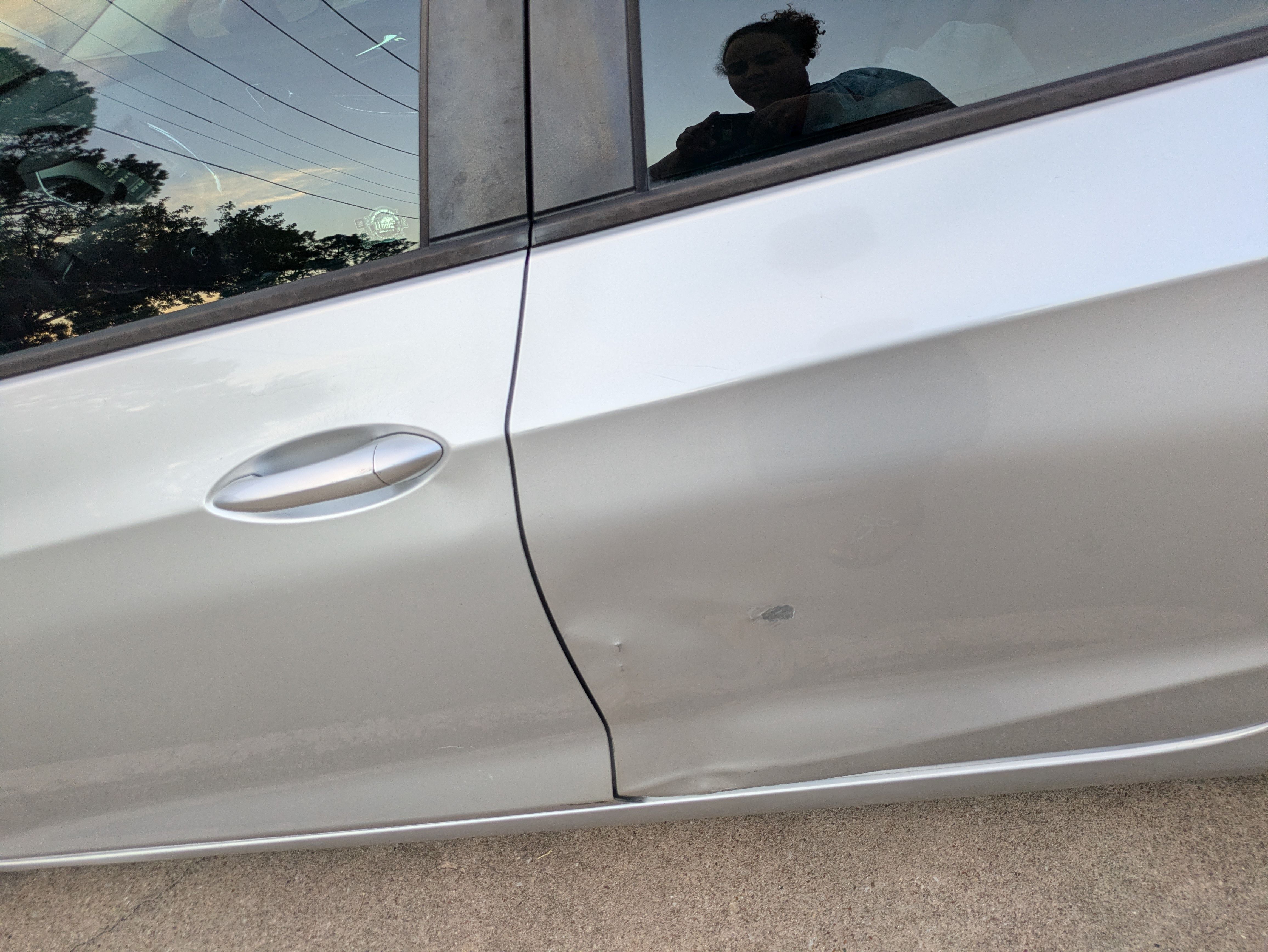 Used 2018 Chevrolet Cruze LS FWD image 2