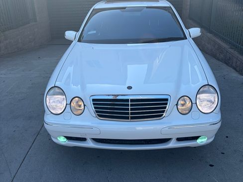 Used 2000 Mercedes-Benz E 55 AMG Sedan image 2
