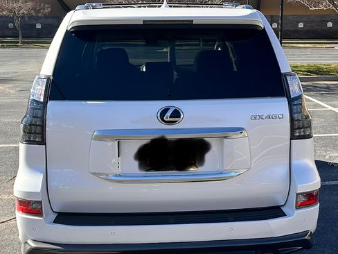 Used 2023 Lexus GX 460 Premium image 8