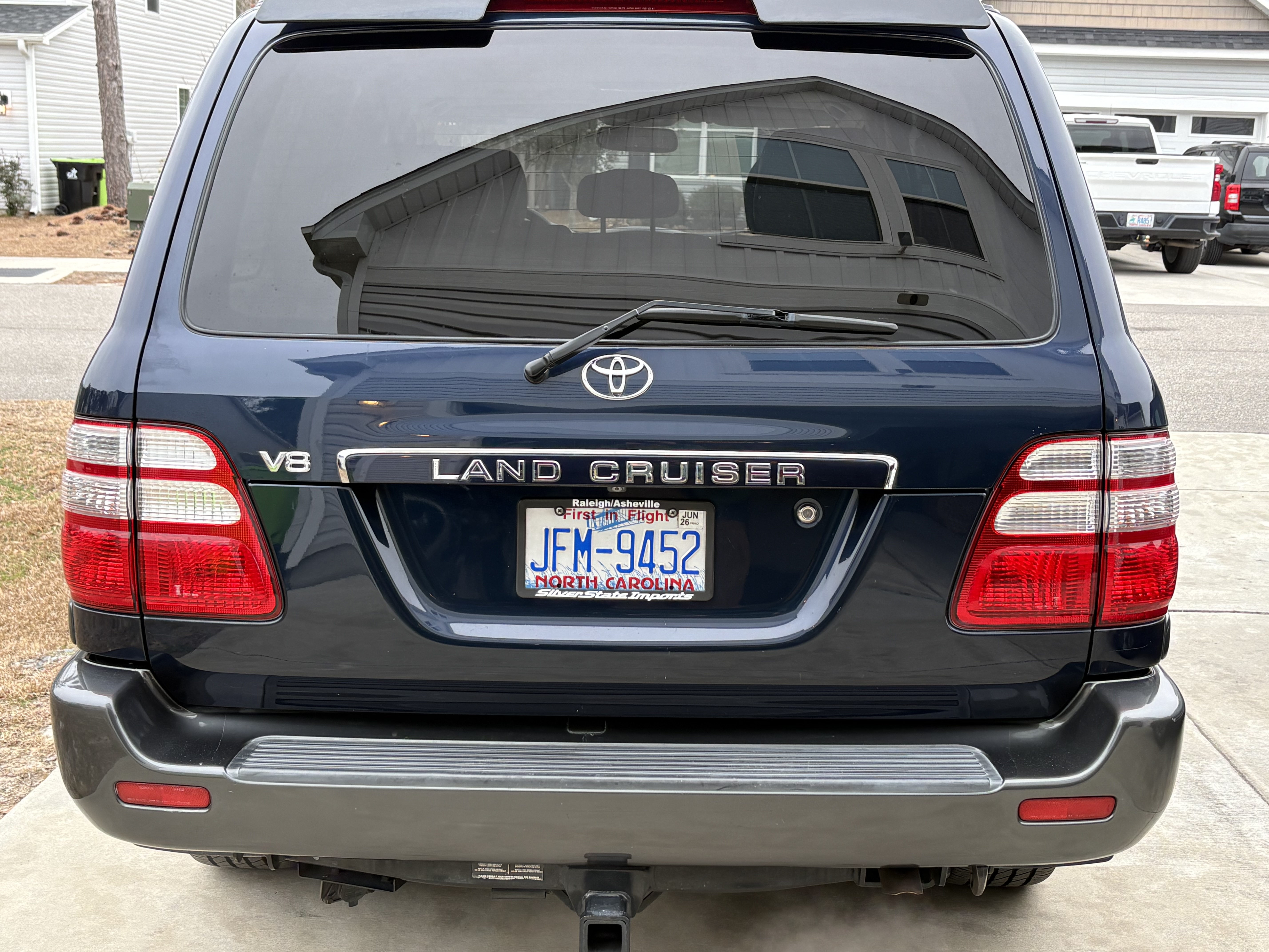 Used 2005 Toyota Land Cruiser w/ Convenience Pkg AWD/4WD image 8